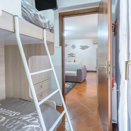 Terrace Apartment *